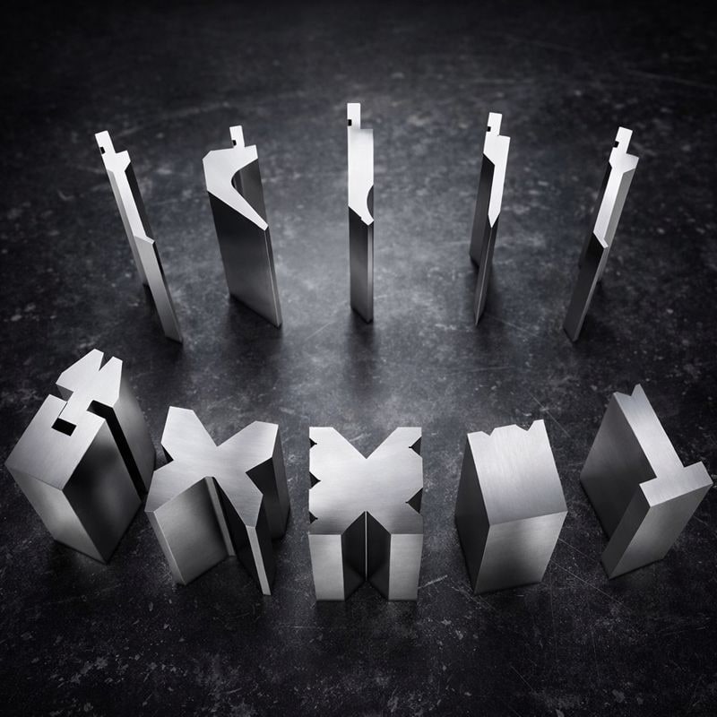 Press brake punches and dies tooling selection